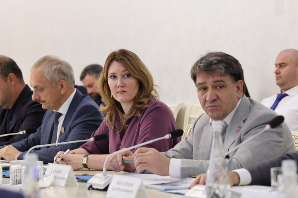 seminar-soveshhanie-po-realizacii-v-skfo-strategii-nacionalnoj-politiki-rf-proshel-v-mahachkale-82463fe Семинар-совещание по реализации в СКФО Стратегии национальной политики РФ прошел в Махачкале