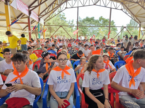 zaur-askenderov-vstretilsja-s-pribyvshimi-v-dagestan-detmi-iz-kurskoj-i-zaporozhskoj-oblastej-a56d866 Заур Аскендеров встретился с прибывшими в Дагестан детьми из Курской и Запорожской областей