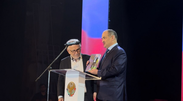 80-letnij-jubilej-zasluzhennogo-trenera-rf-po-futbolu-gadzhi-gadzhieva-otmetili-v-mahachkale-59f137b 80-летний юбилей заслуженного тренера РФ по футболу Гаджи Гаджиева отметили в Махачкале