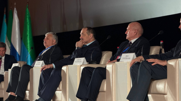 iii-mezhdunarodnyj-kaspijskij-cifrovoj-forum-prohodit-v-dagestane-7a65925 III Международный Каспийский цифровой форум проходит в Дагестане