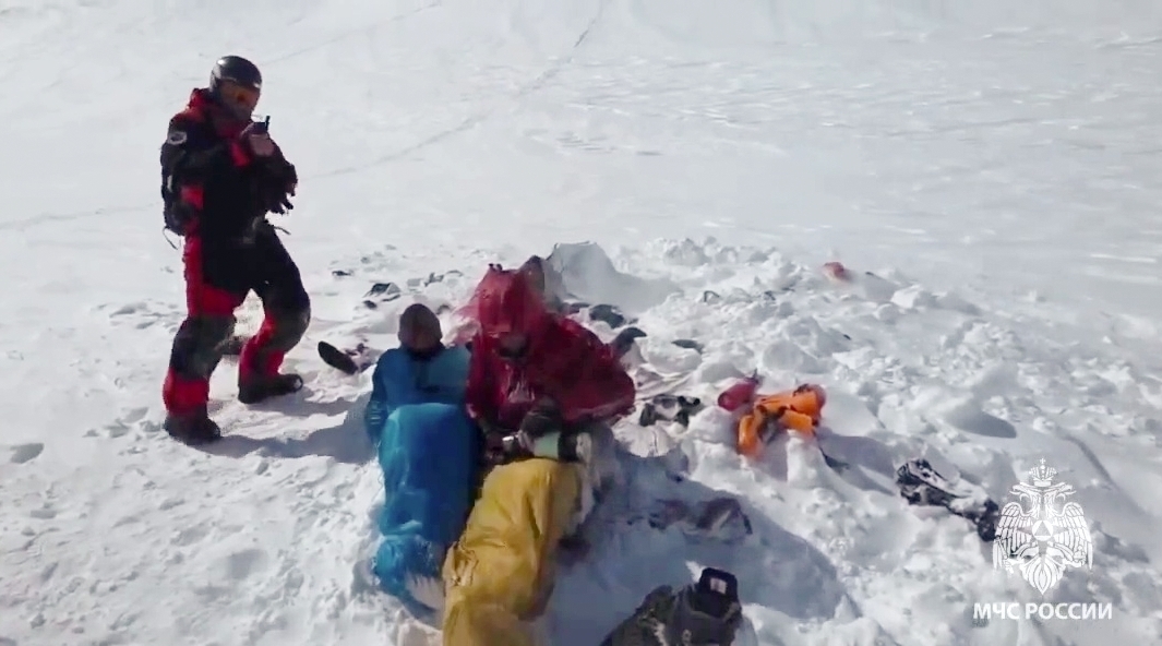 49c1e47ce71c046eddebd29f2c6810e0 «Основное правило: вместе пошли — вместе пришли»: на Камчатке найдены семеро пропавших туристов, двое погибли