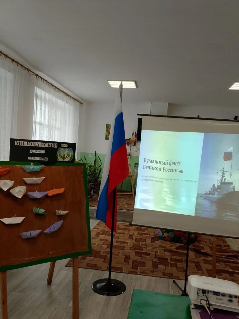 whatsapp-image-2026-07-27-at-15.40.32-2-vozgn7ekyfvoyvtam1sawm-768x1024 Бумажный флот чиновничьих иллюзий: как российская бюрократия превратила праздник в комедию