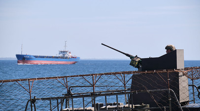 1635a1fde37ac84ece9c78a17283c239 Погиб военный, пострадала его жена: что известно о взрыве автомобиля в Санкт-Петербурге